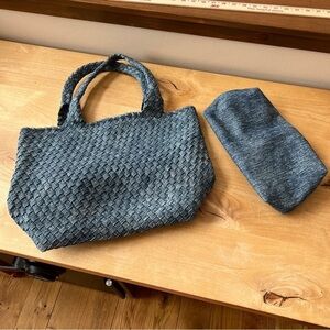 LARGE WOVEN TOTE BAG W MATCHING COSMETIC CASE ORGANIZER VERSATILE MODERN CHIC